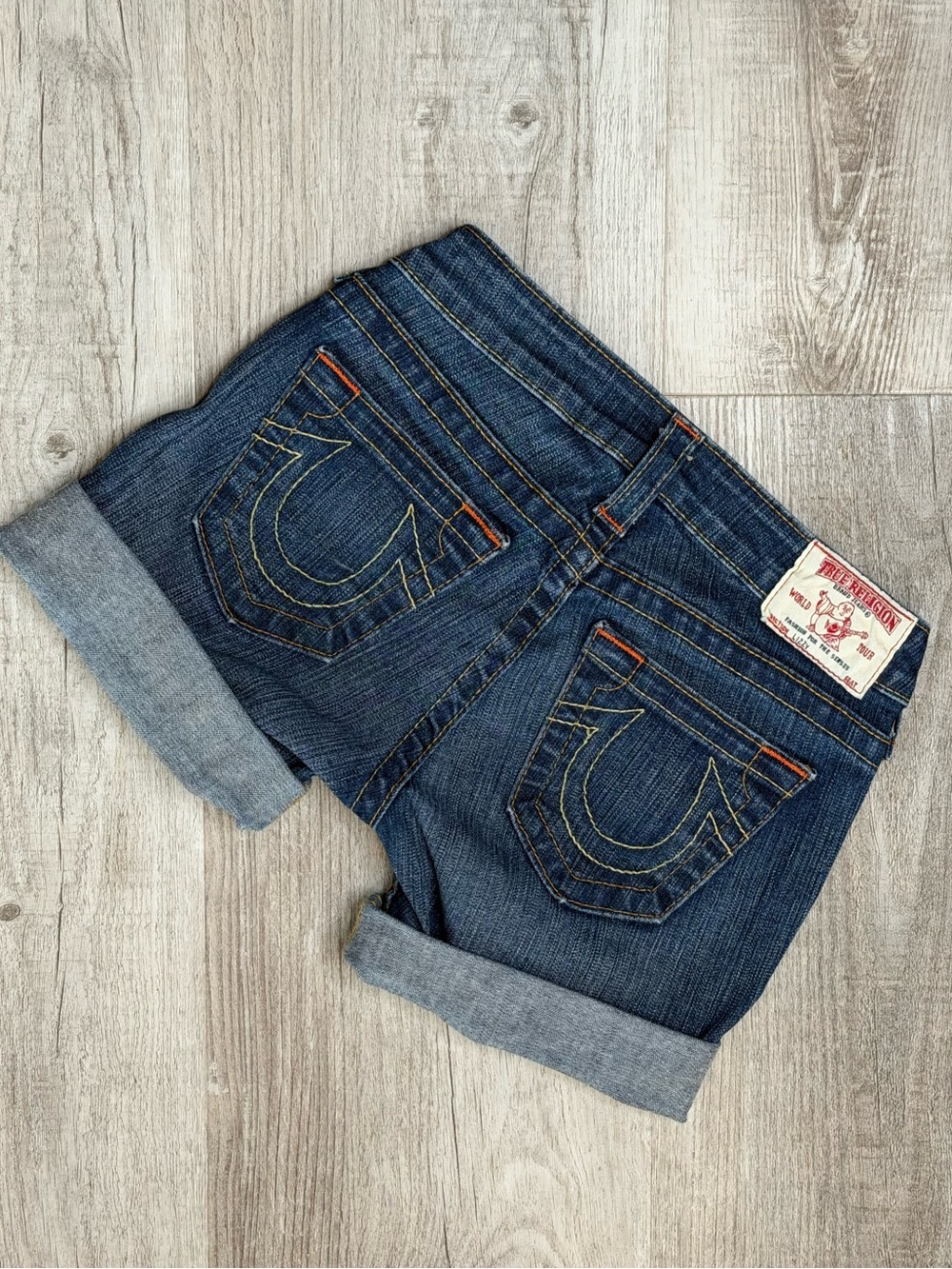 Vintage True Religion Lizzy Low Rise Cuffed Denim Shorts Women’s Size 24 USA Y2K